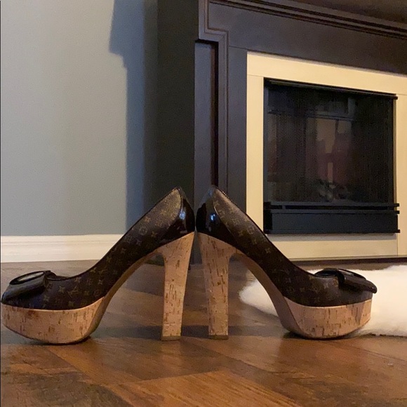 LOUIS VUITTON Monogram Canvas Peep Toe Pump Size39 - Picture 8 of 8